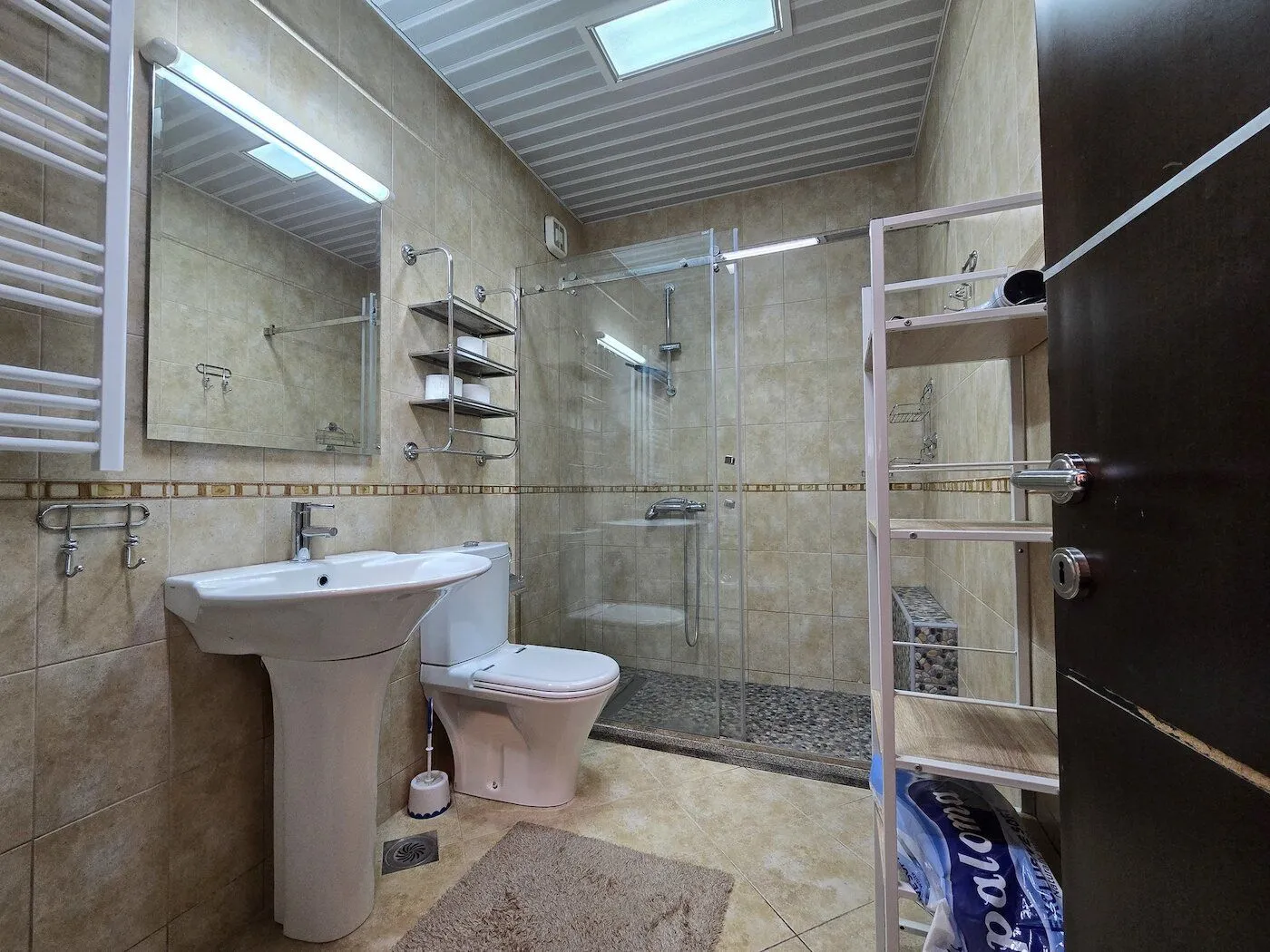 Rent, apartment, 100m², Preko Morače, Podgorica