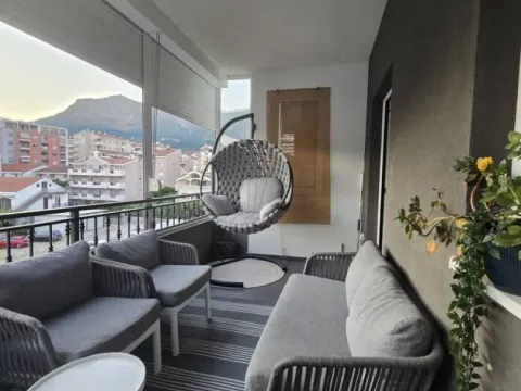 Prodaja, trosoban stan, 78m², Budva, Crna Gora - image 8