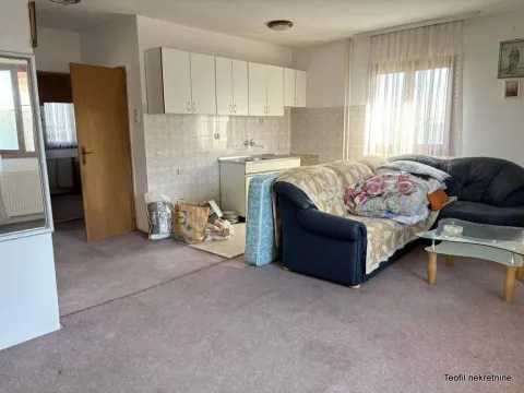 Prodaja, kuća, 700m², Mali Mokri Lug, Zvezdara Sve Podlokacije - image 3