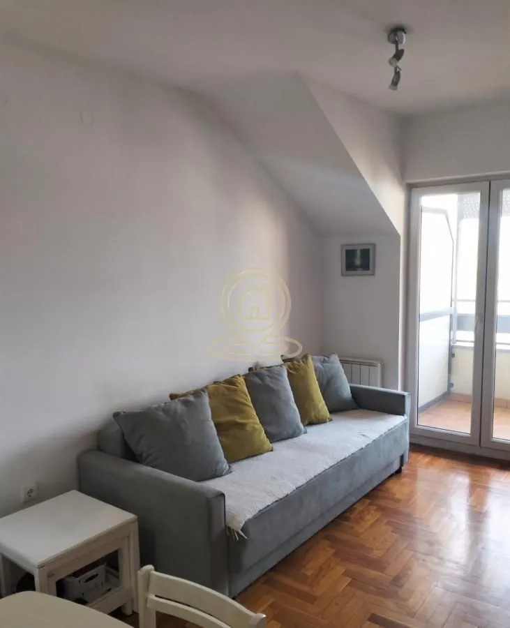 Prodaja, dvosoban stan, 41m², Adamovićevo Naselje, Novi Sad Sve Podlokacije