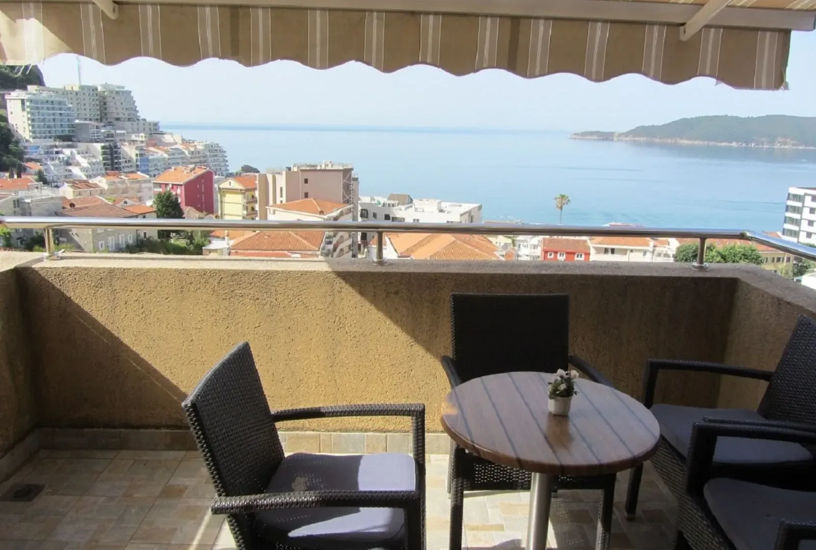 Sale, one bedroom apartment, 44m², Rafailovići, Budva