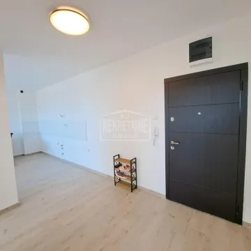 Prodaja, trosoban stan, 57m², Centar, Subotica - image 7