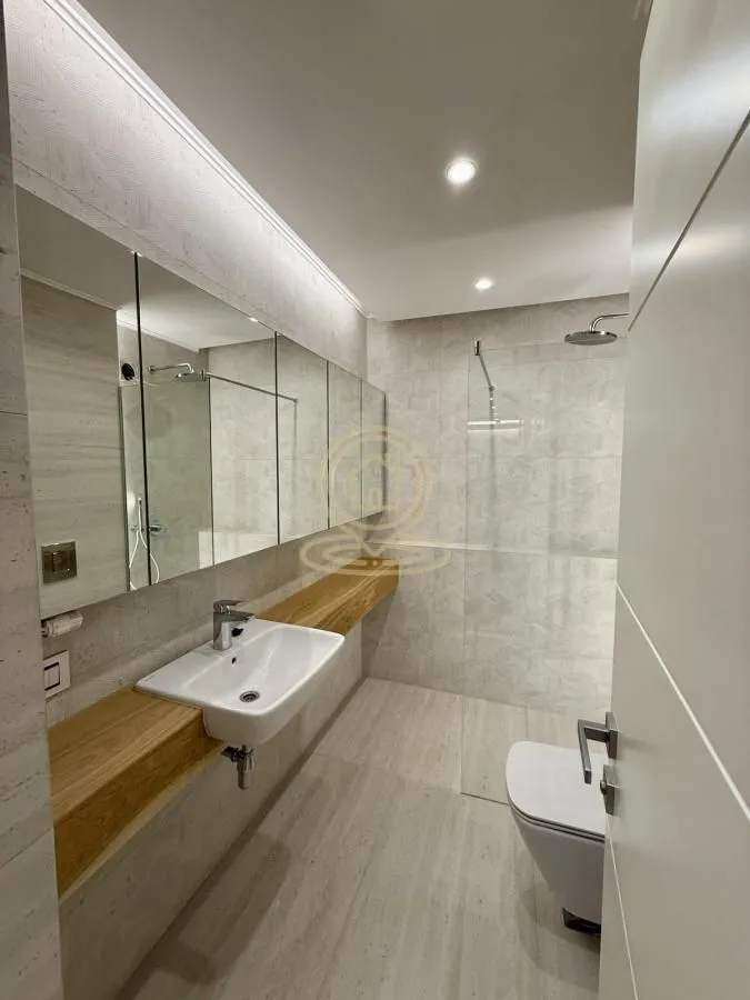 Izdavanje, jednosoban stan, 40m², Sajmište, Novi Sad