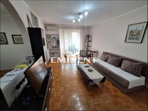 Stan in Novi Beograd Blok 45