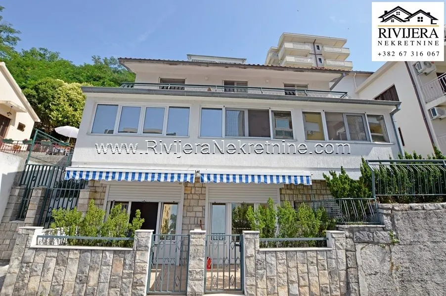 Prodaja, kuća, 184m², Savina, Herceg Novi