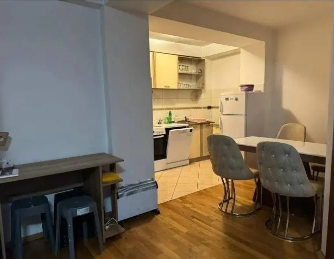 Rent, three bedroom apartment, 90m², 1 maj, Podgorica