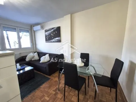 Izdavanje, trosoban stan, 58m², Novi Beograd Blok 1 Fontana, Novi Beograd Sve Podlokacije - image 4