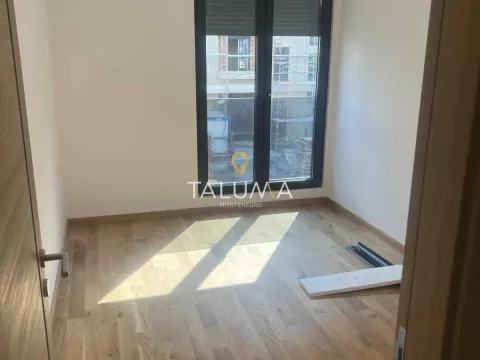 Rent, two bedroom apartment, 53m², City Kvart, Podgorica - image 3