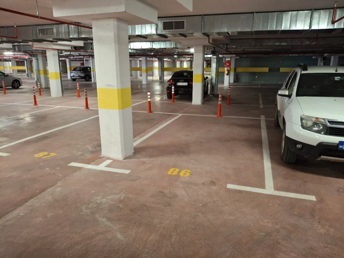 Sale, parking/garage, 13m², Tuški Put, Podgorica