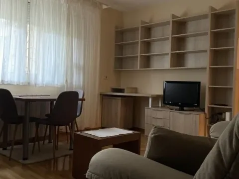 Izdavanje, jednosoban stan, 42m², Sajmište, Novi Sad - image 4