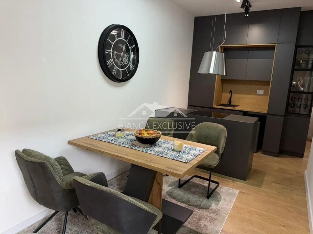 Prodaja, trosoban stan, 65m², Zvezdara Sve Podlokacije, Beograd
