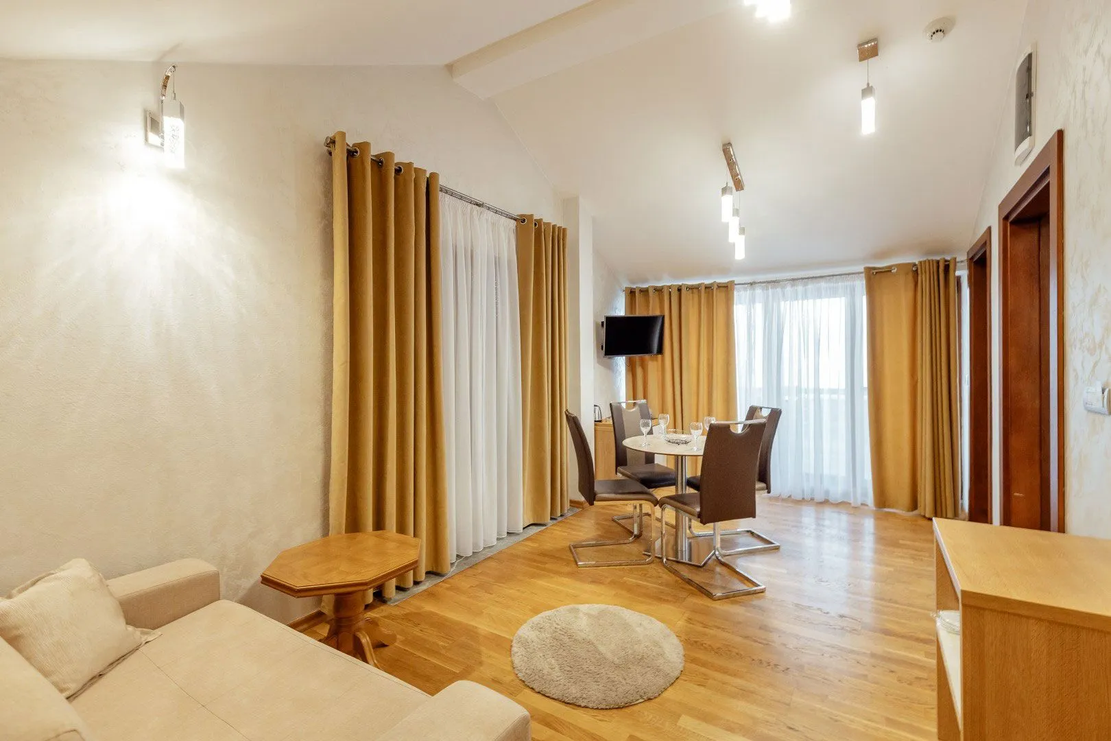 Prodaja, ugostiteljski objekat, 748m², Bijela, Herceg Novi