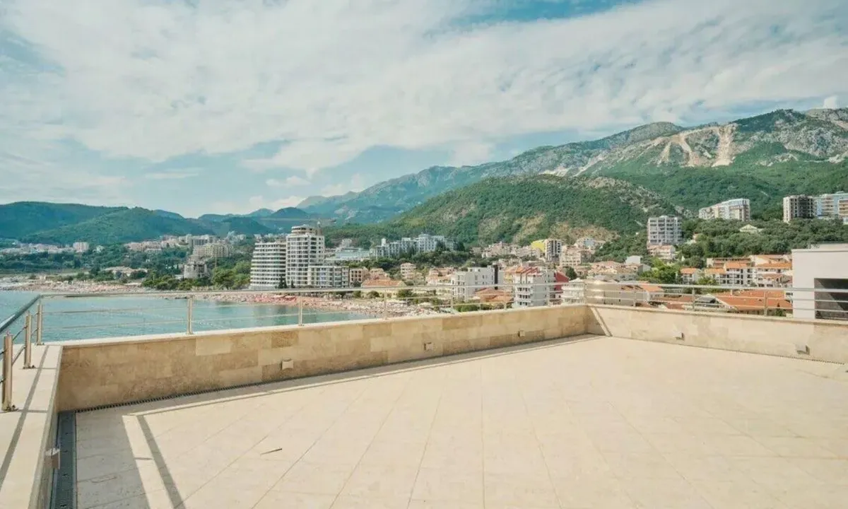 Sale, four bedroom apartment, 350m², Rafailovići, Budva