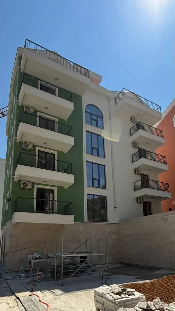 Prodaja, jednosoban stan, 40m², Centar, Tivat