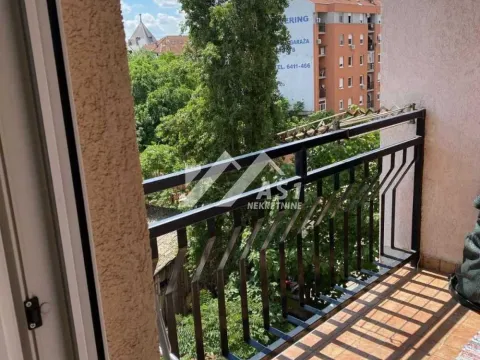 Izdavanje, dvosoban stan, 52m², Bulevar Oslobodjenja, Novi Sad Sve Podlokacije - image 9