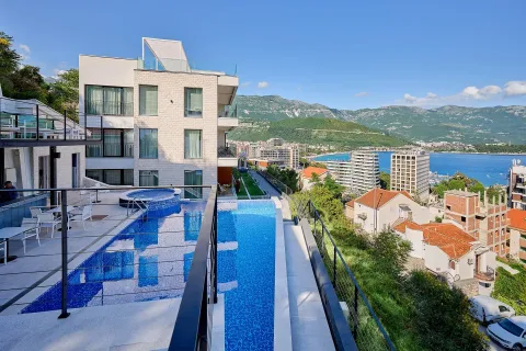 Sale, four bedroom apartment, 264m², Budva, Crna Gora - image 13
