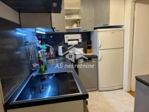 Rent, four bedroom apartment, 79m², Autokomanda, Voždovac Sve Podlokacije - image 8