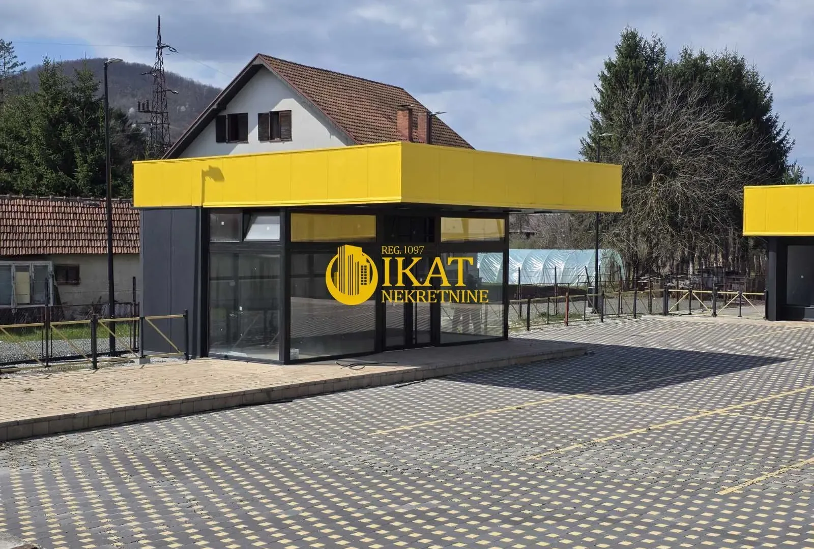 Sale, office space, 552m², Kosjerić, Srbija