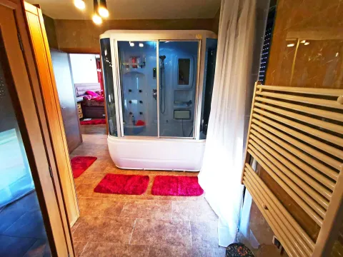 Prodaja, kuća, 207m², Bar, Crna Gora - image 11