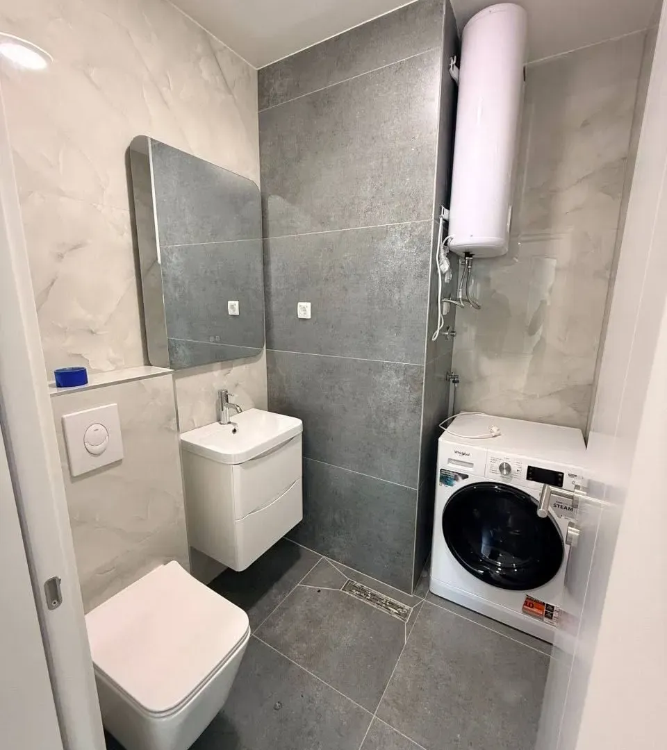 Sale, three bedroom apartment, 196m², Centar, Bar