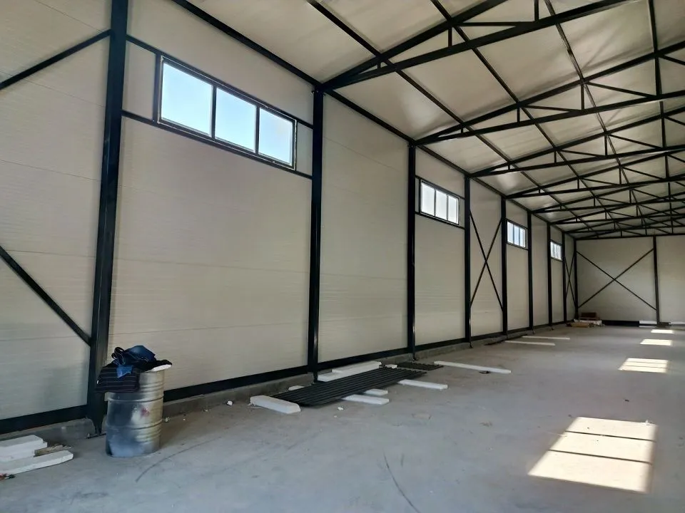 Rent, office space, 600m², Batajnica, Beograd