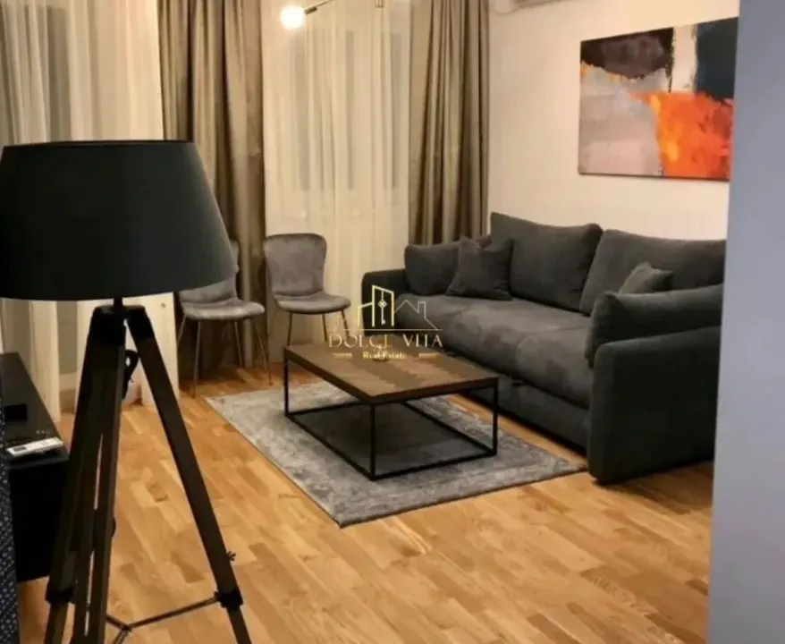 Izdavanje, jednosoban stan, 44m², City Kej, Podgorica