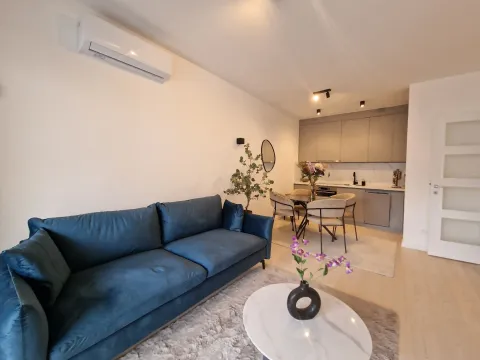 Izdavanje, jednosoban stan, 50m², Budva, Crna Gora - image 20