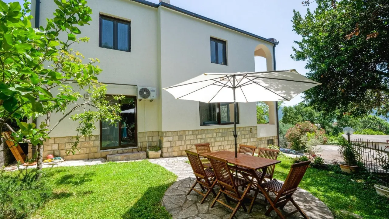 Prodaja, kuća, 150m², Buljarica, Budva