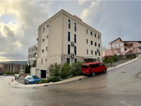 Sale, three bedroom apartment, 76m², Kava, Tivat - image 13