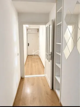 Sale, one bedroom apartment, 30m², Stari Grad, Beograd - image 3