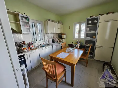 Prodaja, kuća, 325m², Donja Lastva, Tivat - image 16