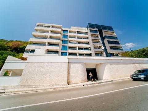 Prodaja, trosoban stan, 234m², Bečići, Budva - image 62