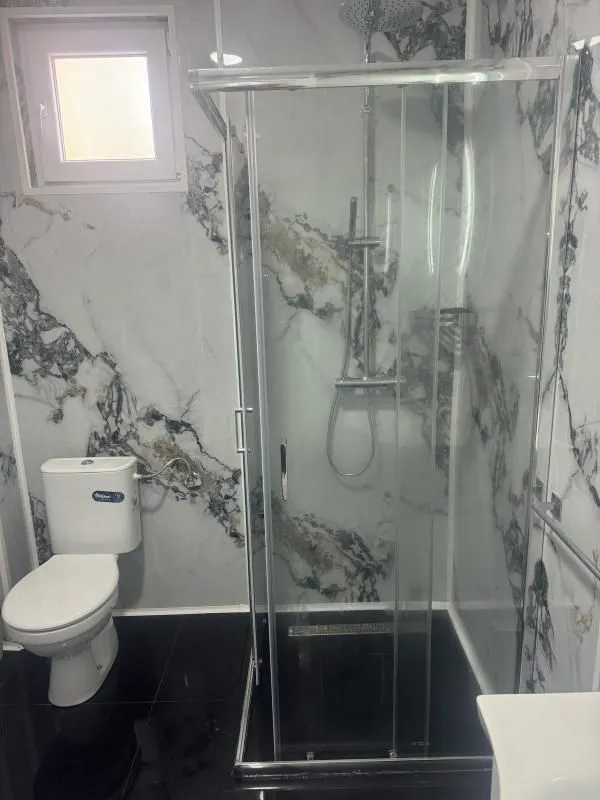 Izdavanje, kuća, 100m², Krimovica, Kotor
