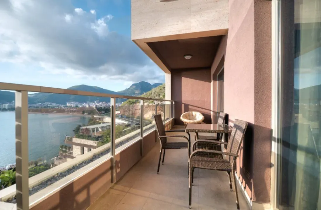 Prodaja, dvosoban stan, 56m², Bečići, Budva