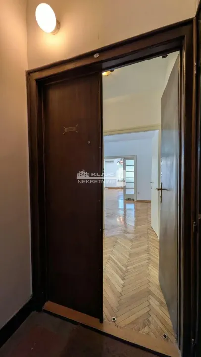 Rent, four bedroom apartment, 98m², Vračar Hram, Vračar Sve Podlokacije