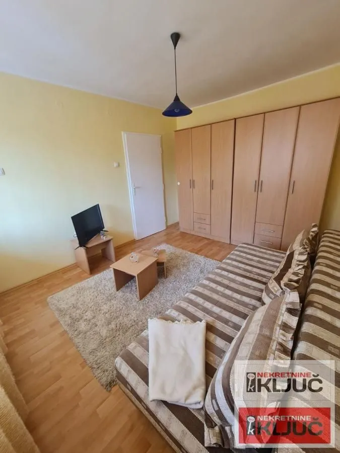 Prodaja, dvosoban stan, 56m², Železnička Stanica, Novi Sad Sve Podlokacije