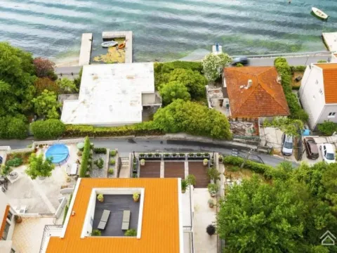 Prodaja, dvosoban stan, 160m², Prčanj, Kotor - image 11