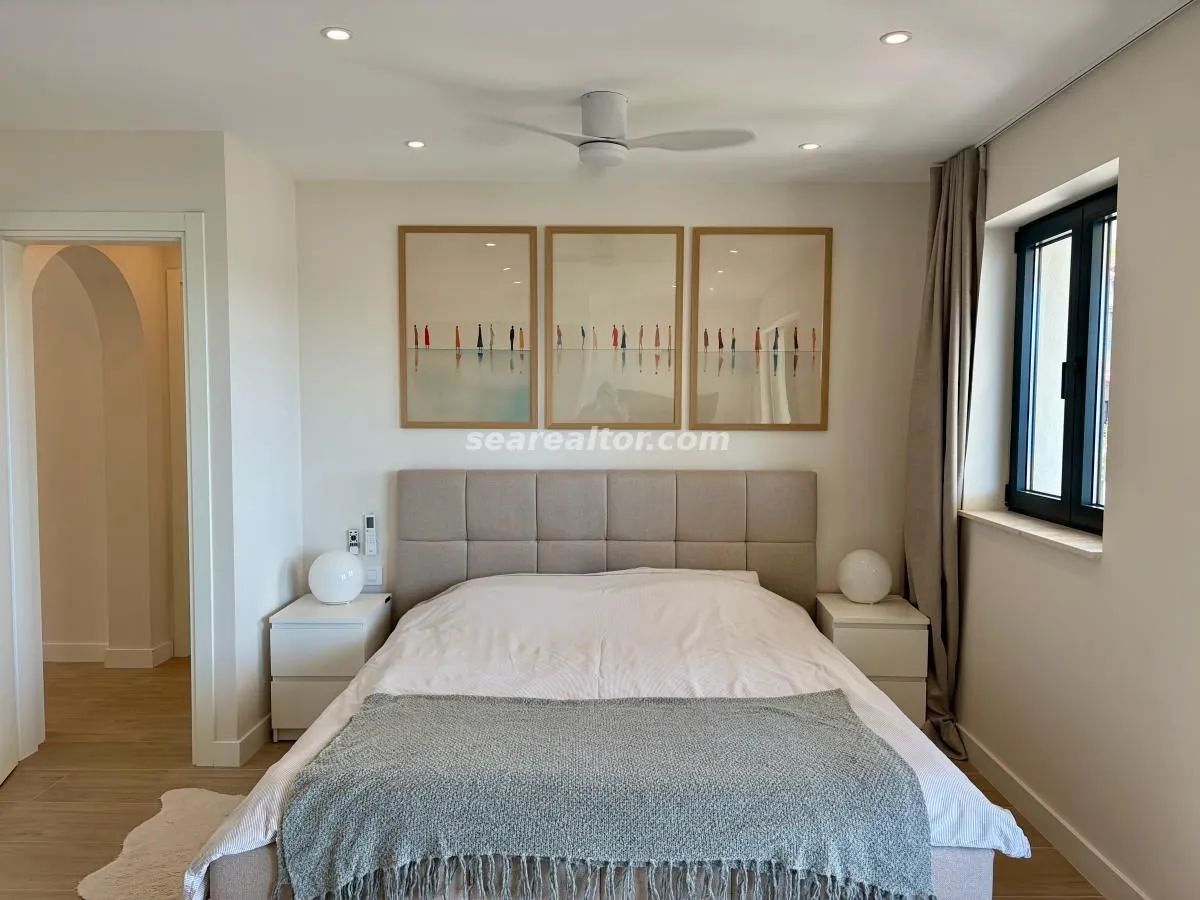 Prodaja, kuća, 220m², Centar, Tivat