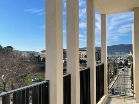 Prodaja, dvosoban stan, 90m², Porto Montenegro, Tivat - image 2