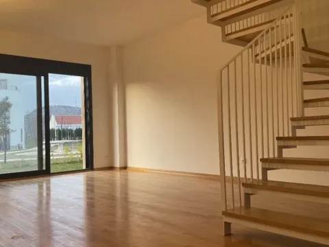 Prodaja, trosoban stan, 106m², Zagorič, Podgorica - image 7