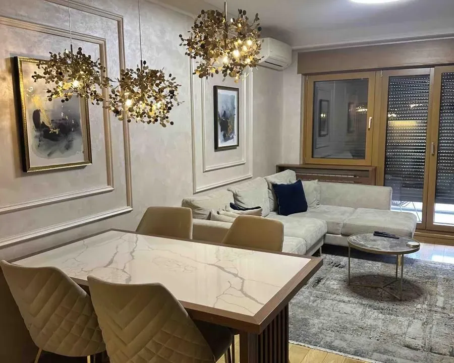 Izdavanje, trosoban stan, 60m², Južni Bulevar, Vračar Sve Podlokacije