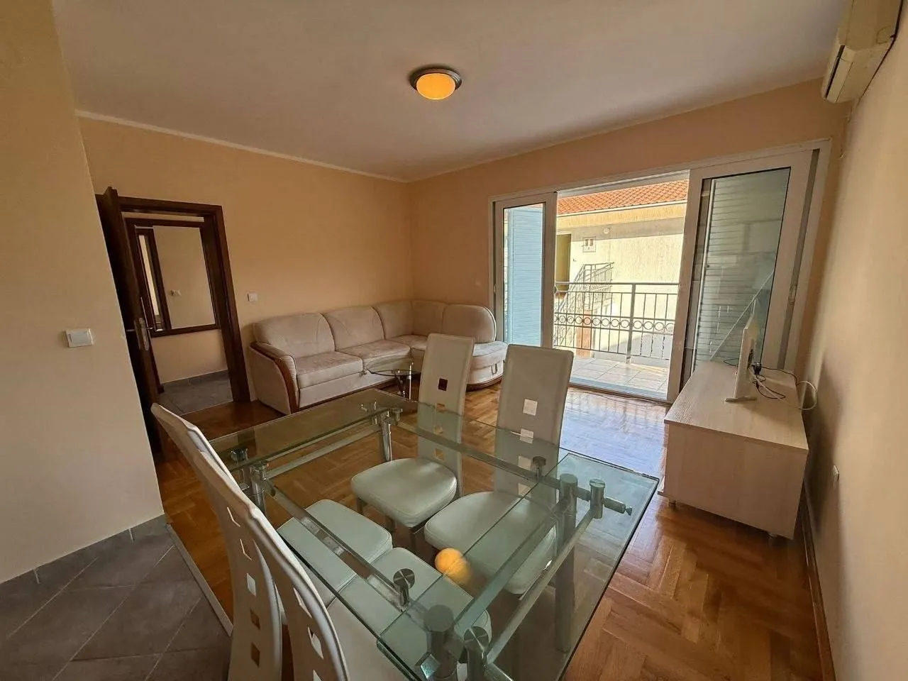 Prodaja, jednosoban stan, 56m², Bečići, Budva
