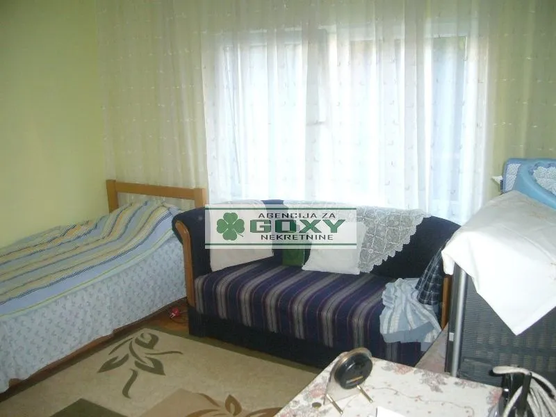 Prodaja, kuća, 270m², Altina, Beograd