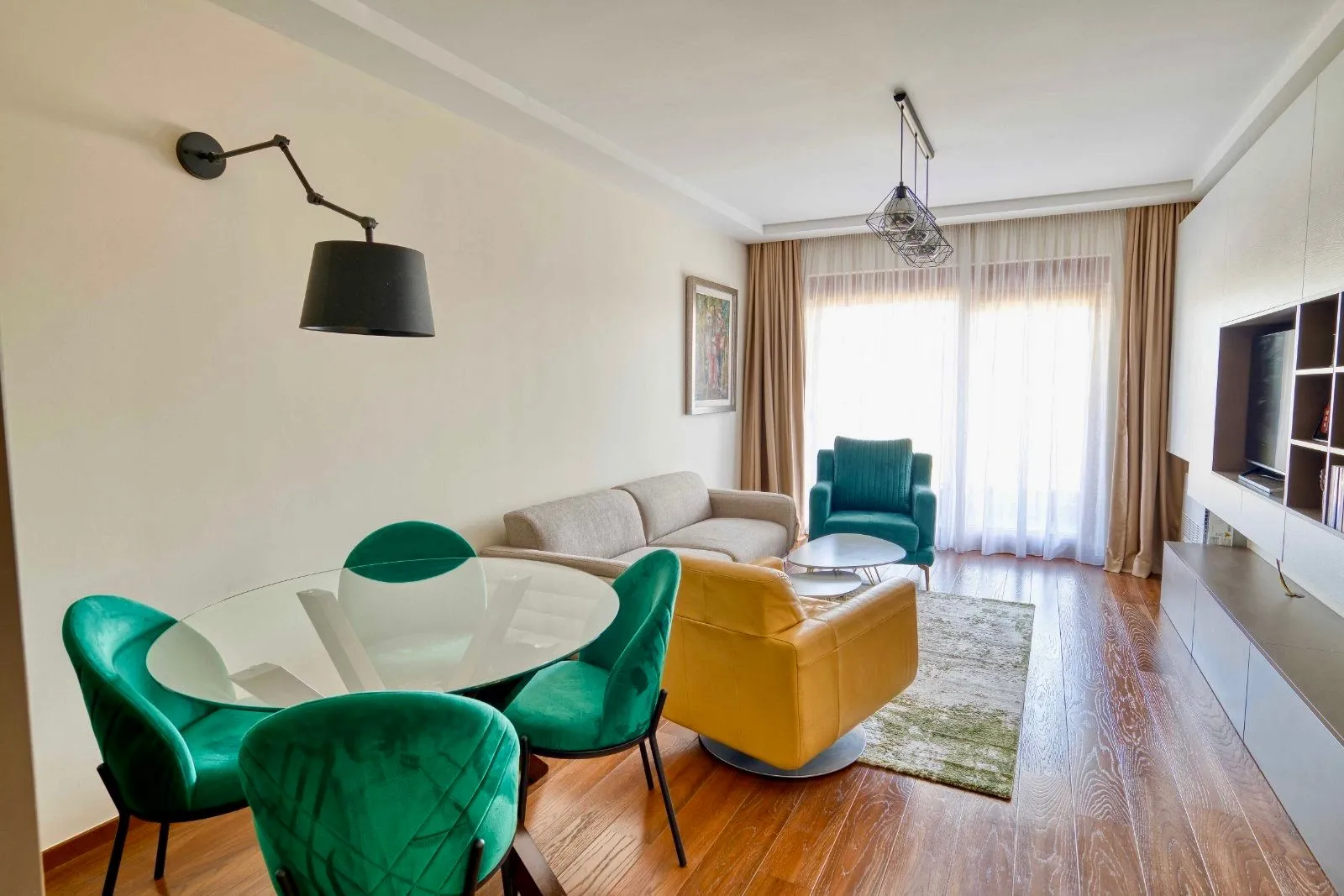 Izdavanje, dvosoban stan, 72m², City Kvart, Podgorica