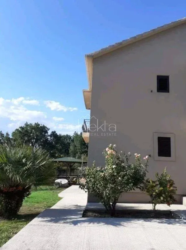 Rent, two bedroom apartment, 70m², Kotor, Crna Gora