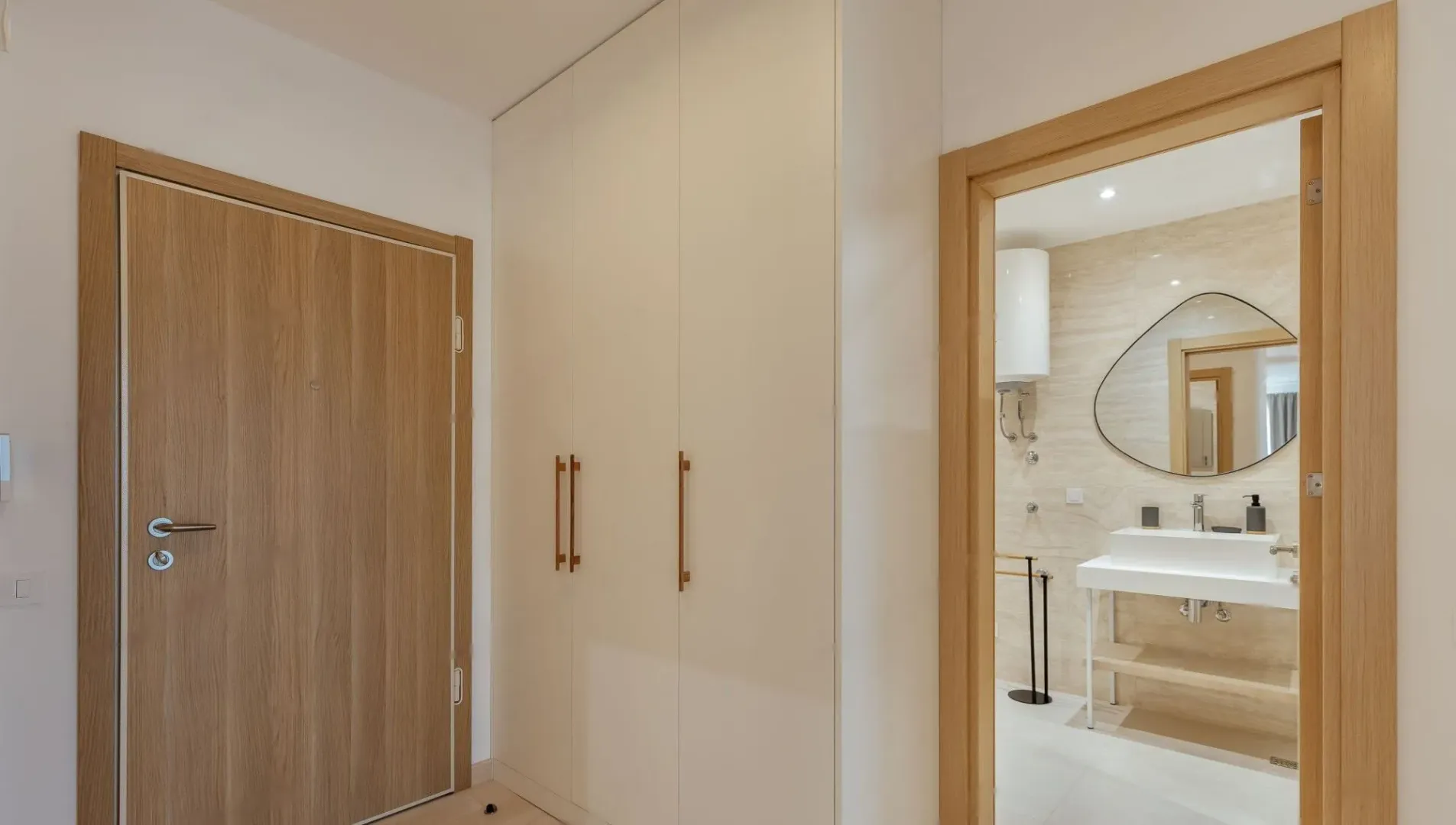 Prodaja, dvosoban stan, 100m², Igalo, Herceg Novi