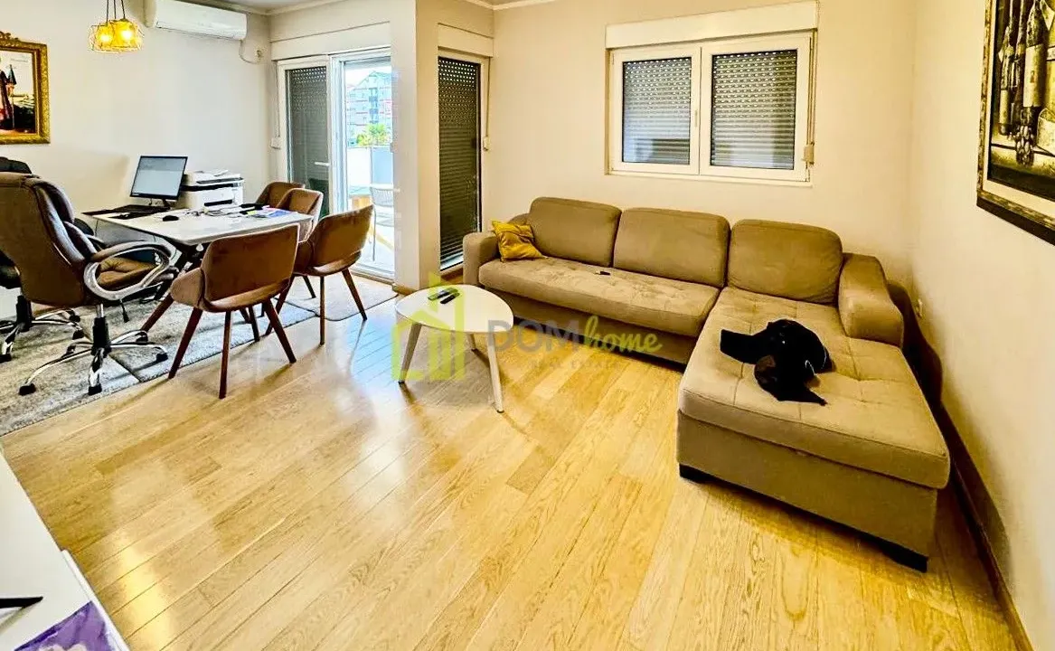 Izdavanje, jednosoban stan, 55m², City Kvart, Podgorica