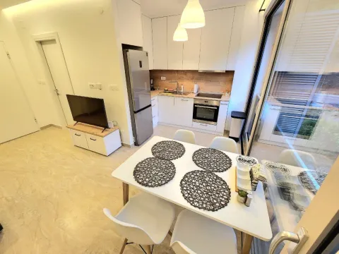 Sale, one bedroom apartment, 41m², Rafailovići, Budva - image 12