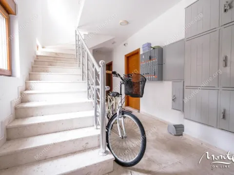 Sale, two bedroom apartment, 77m², Tivat, Crna Gora - image 9