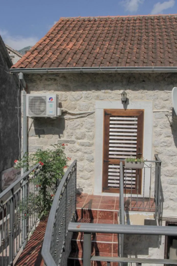 Prodaja, kuća, 100m², Prčanj, Kotor
